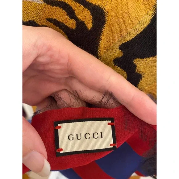 NWT Gucci Shining Tiger Head Red and Blue Stripe Scarf Wrap - Picture 7 of 9